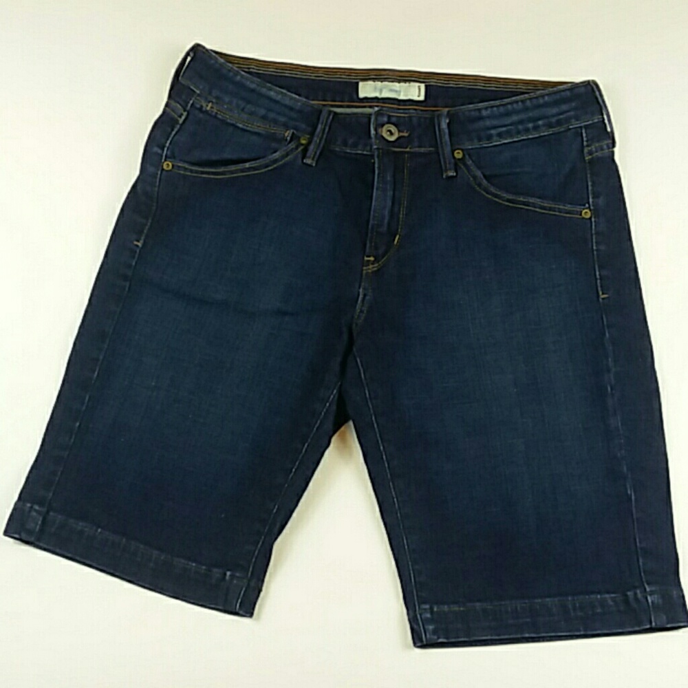 Levi's 545 dark wash Bermuda jean shorts